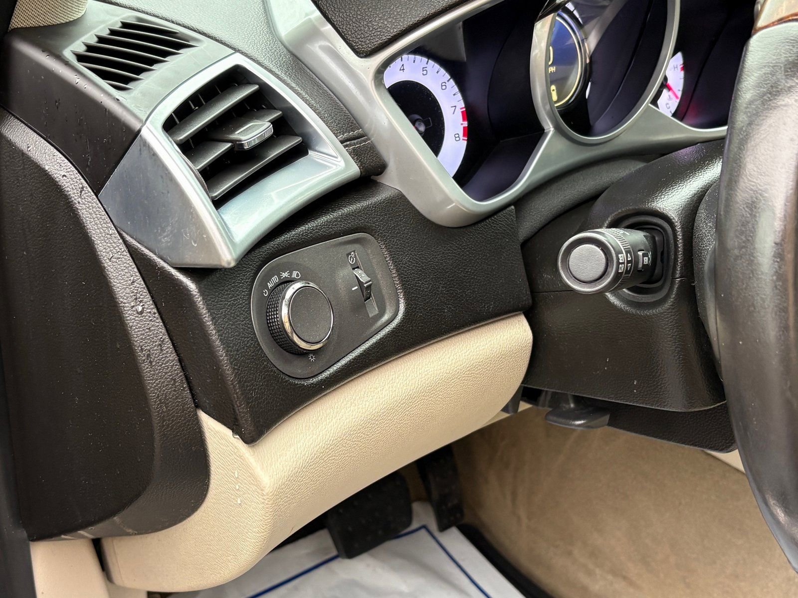 Used 2012 Cadillac SRX Luxury AWD/4WD image 13