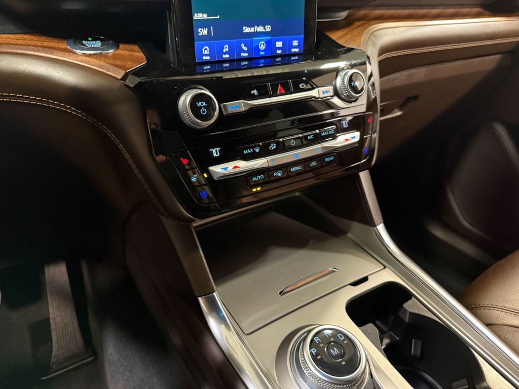 Used 2021 Ford Explorer King Ranch w/ Premium Technology Package image 83