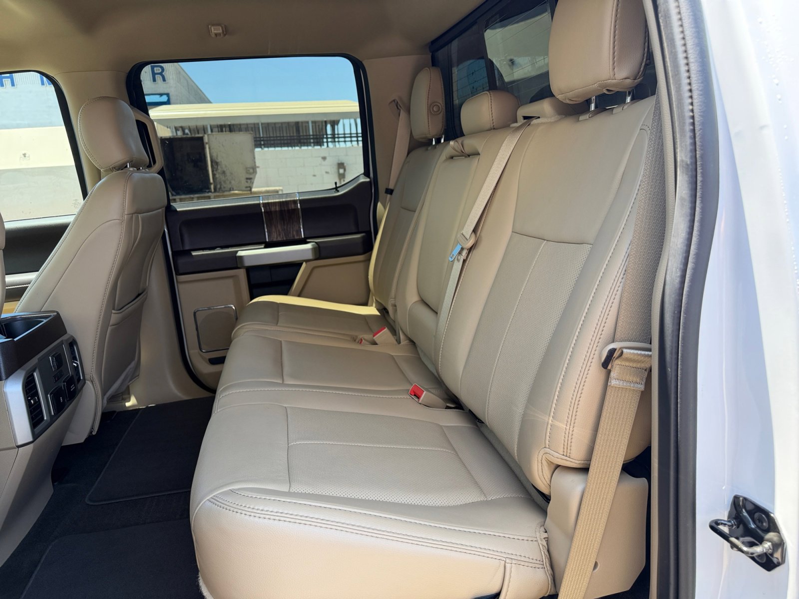 Used 2019 Ford F150 Lariat w/ Equipment Group 502A Luxury AWD/4WD image 27