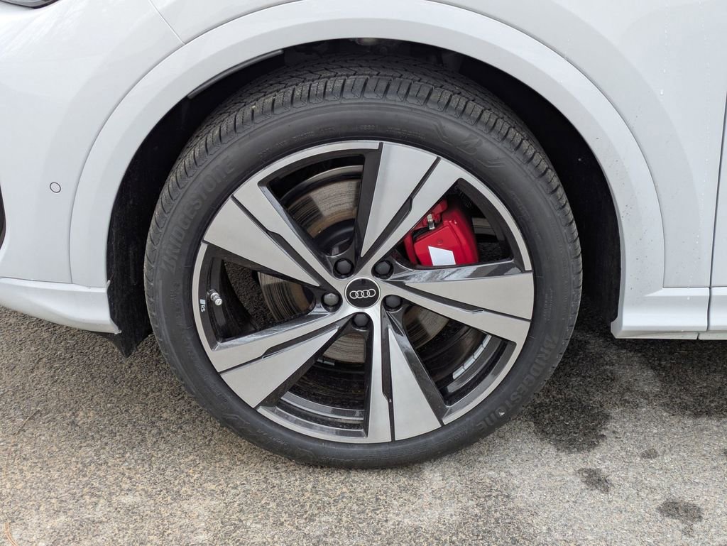 New 2025 Audi SQ5 Premium Plus image 25