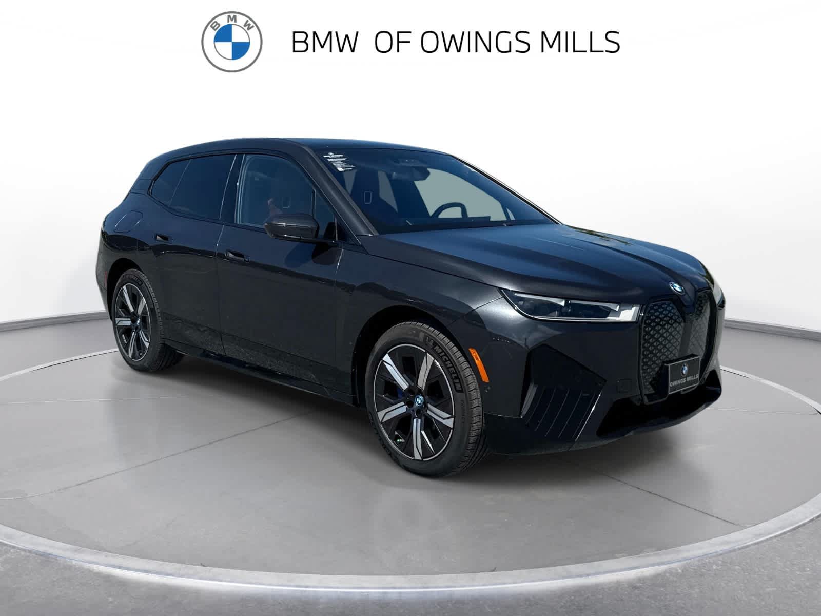 Used 2024 BMW iX xDrive50 w/ Premium Package AWD/4WD image 10