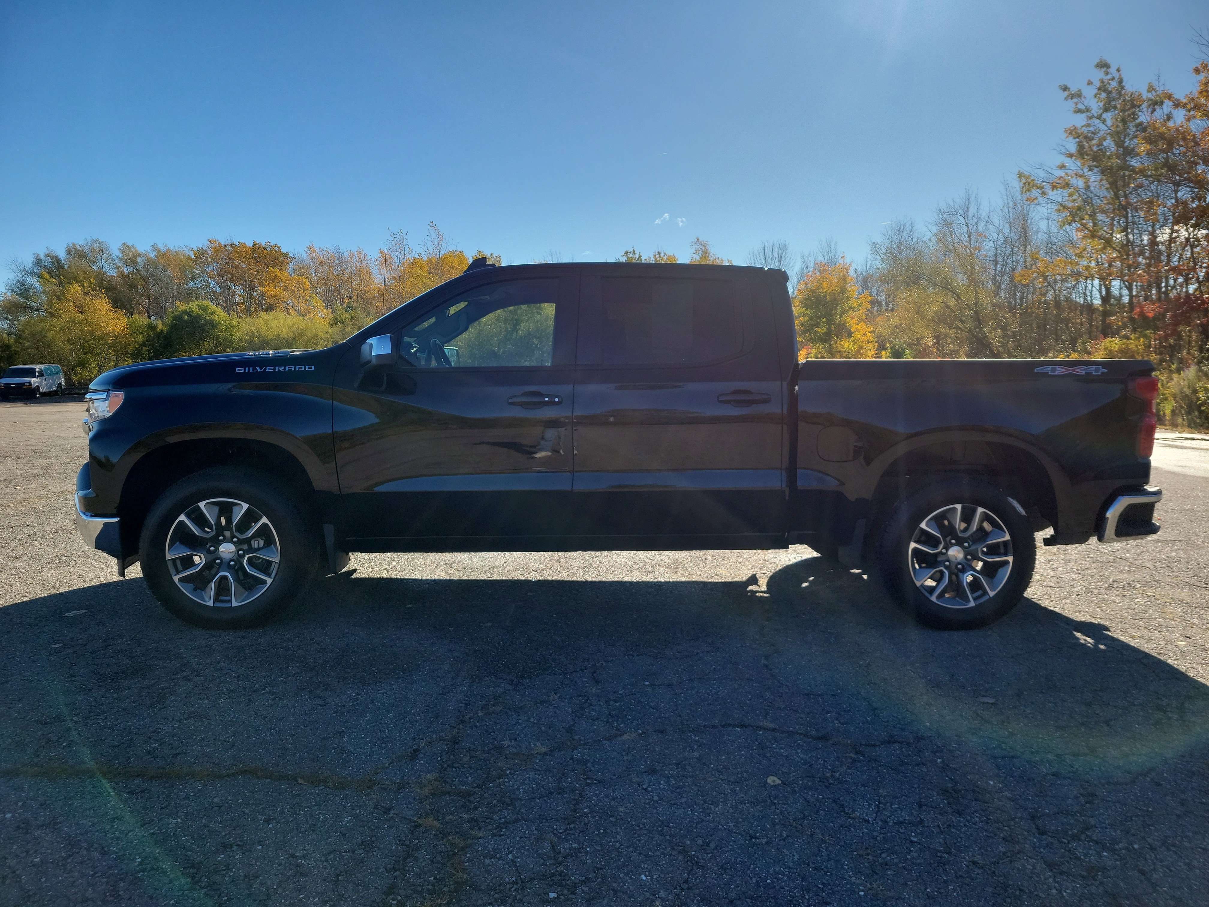 Certified 2025 Chevrolet Silverado 1500 LT image 8