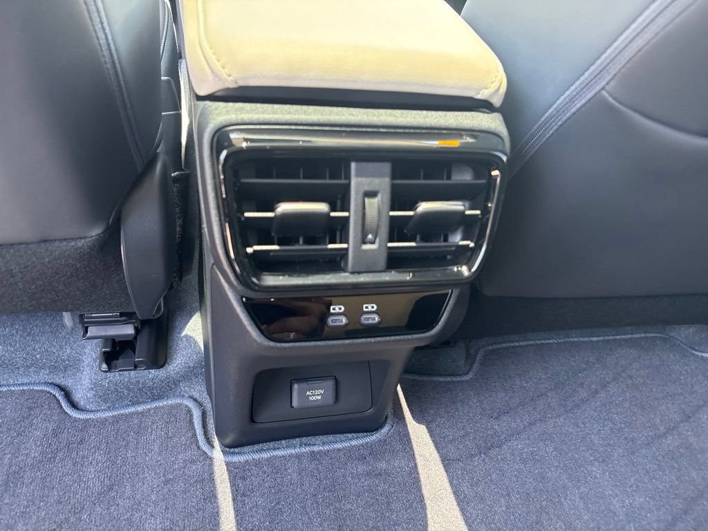 Certified 2025 Lexus RZ 300e w/ Accessory Package (2T) FWD image 18