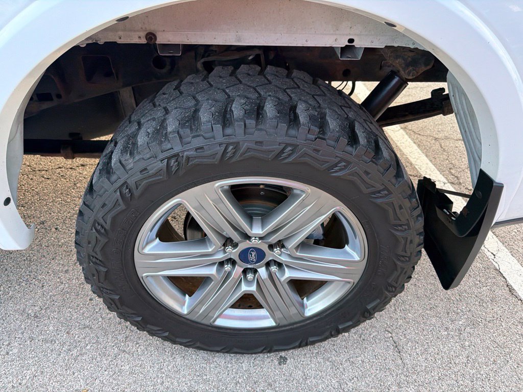 Used 2016 Ford F150 Lariat w/ Equipment Group 501A Mid AWD/4WD image 13
