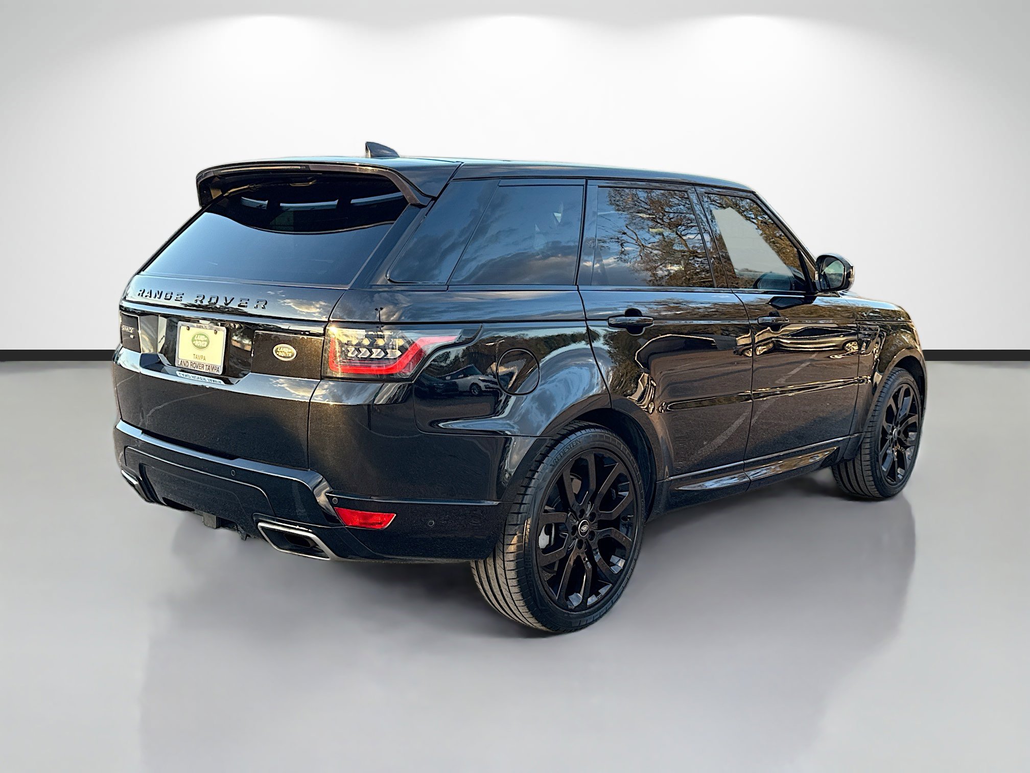 Used 2022 Land Rover Range Rover Sport HSE Silver Edition image 5