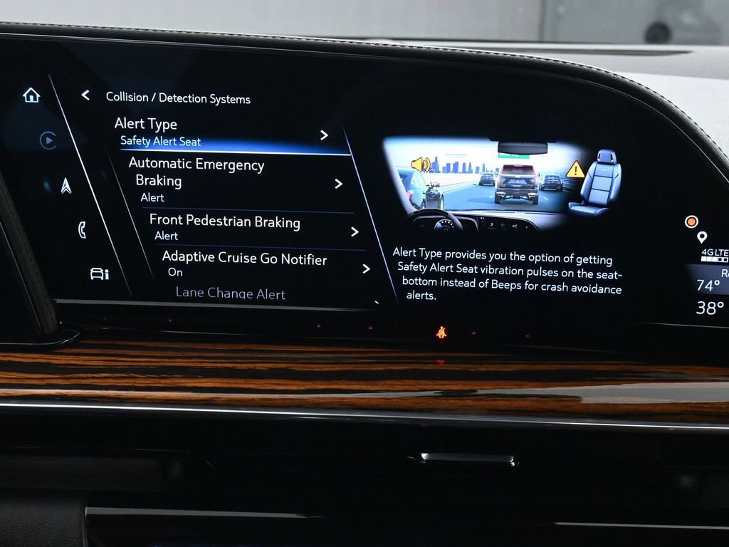 Used 2023 Cadillac Escalade ESV Premium Luxury image 35