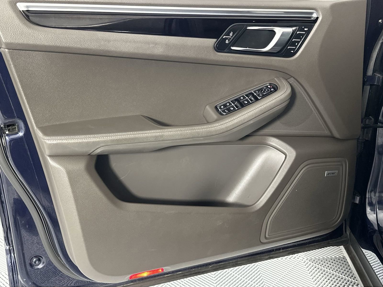 Used 2019 Porsche Macan S image 29