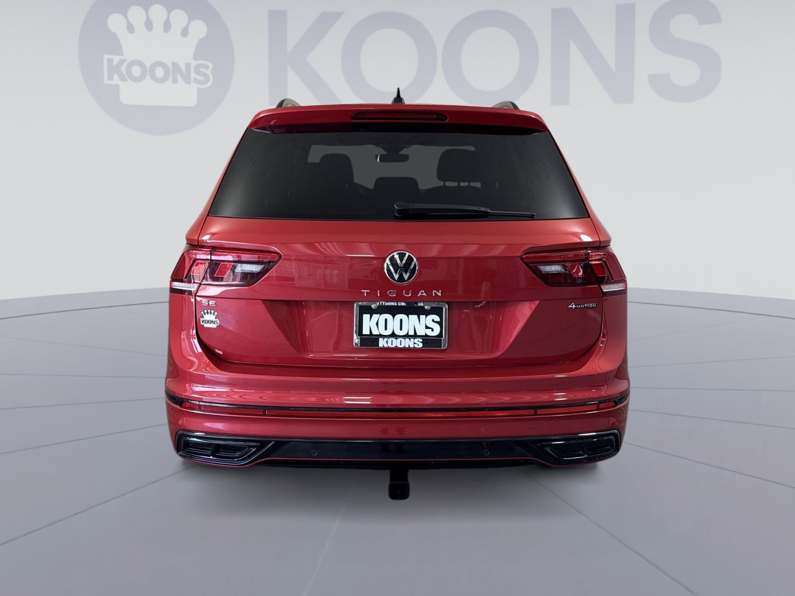 Used 2024 Volkswagen Tiguan SE R-Line AWD/4WD image 5
