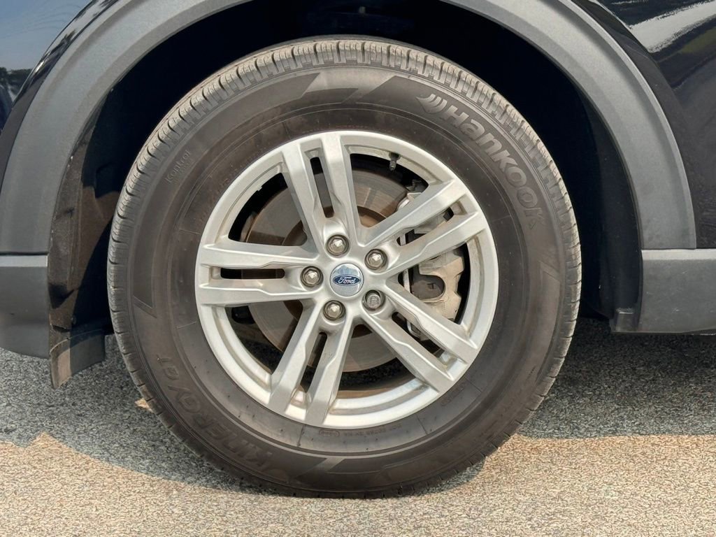 Used 2023 Ford Explorer XLT w/ Equipment Group 202A image 41