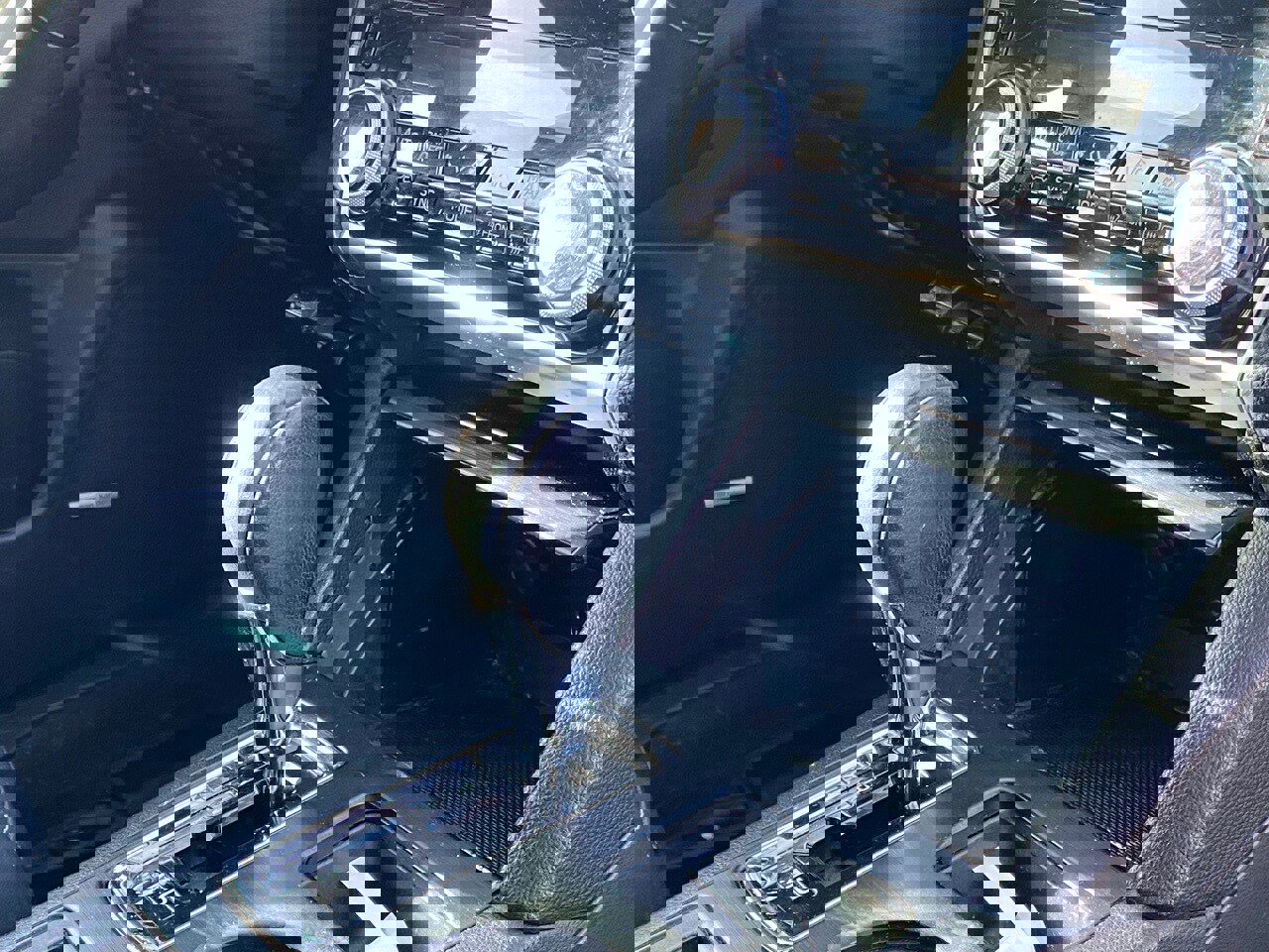 Used 2018 Subaru Outback 2.5i Limited image 7