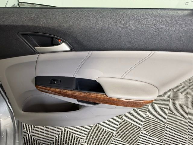 Used 2012 Honda Accord EX-L image 40