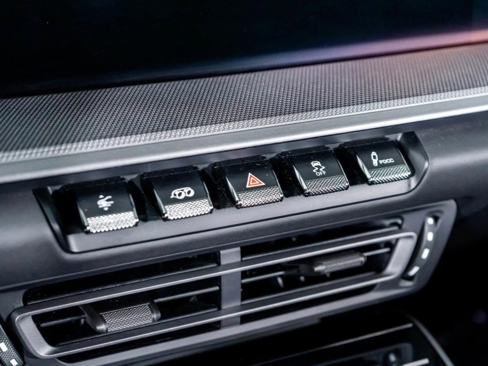 Used 2024 Porsche 911 Carrera 4S w/ Sport Package image 44