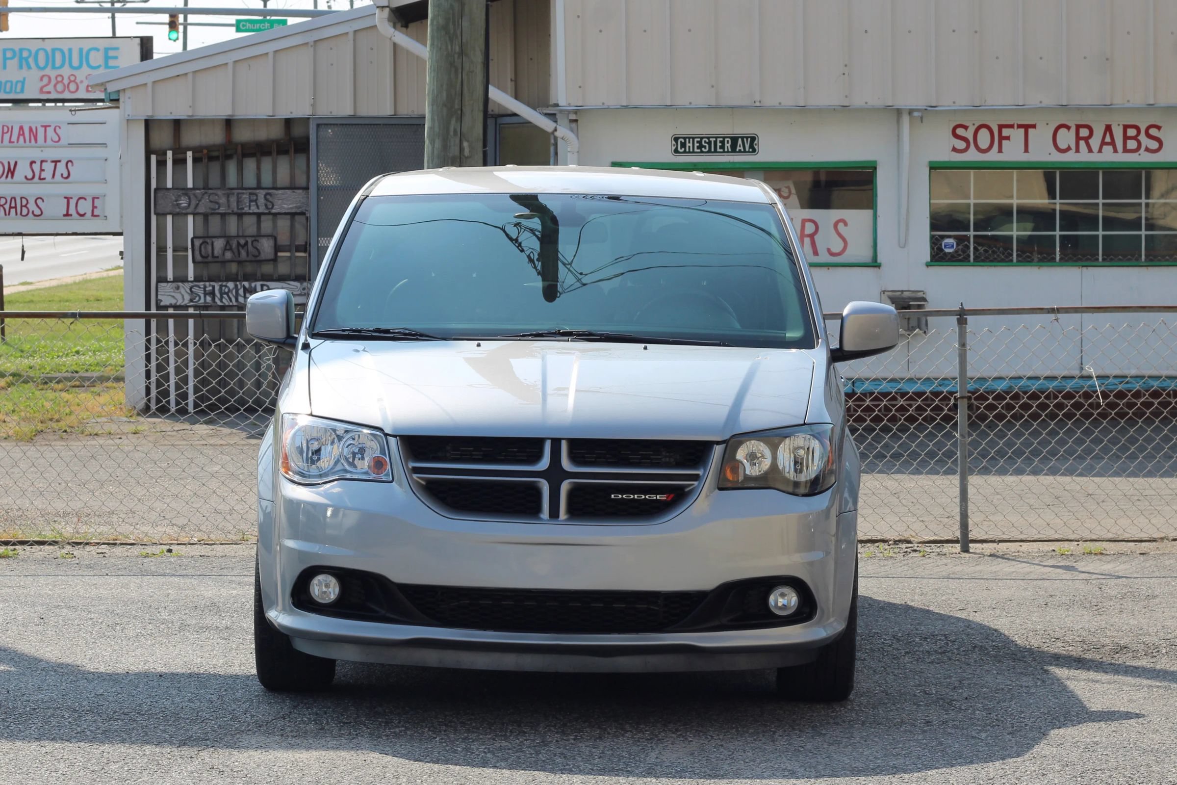 Used 2019 Dodge Grand Caravan GT FWD image 2