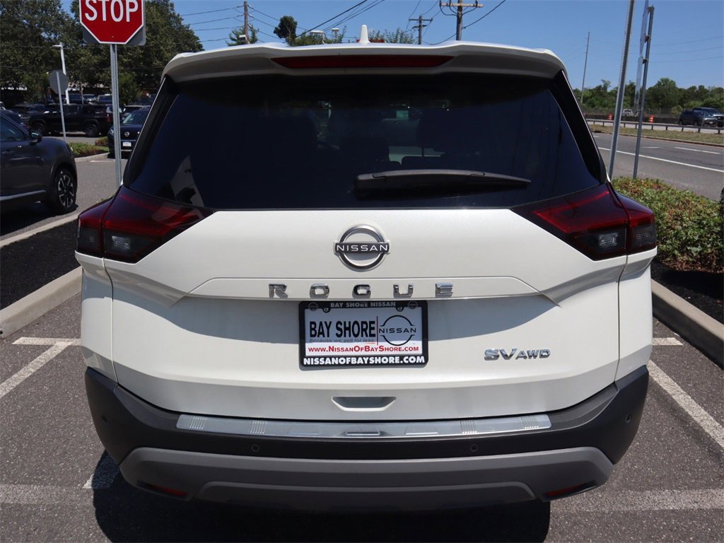 Certified 2023 Nissan Rogue SV image 7