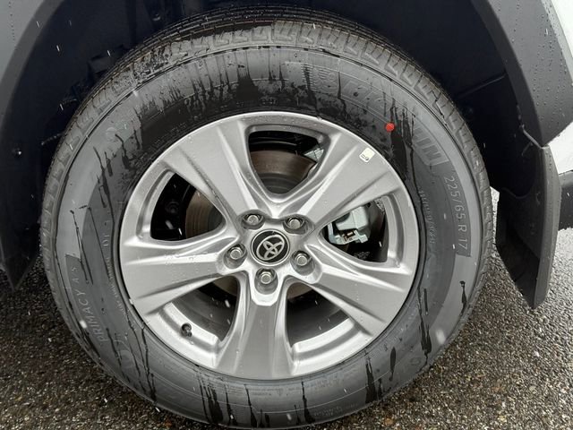 New 2025 Toyota RAV4 XLE image 17