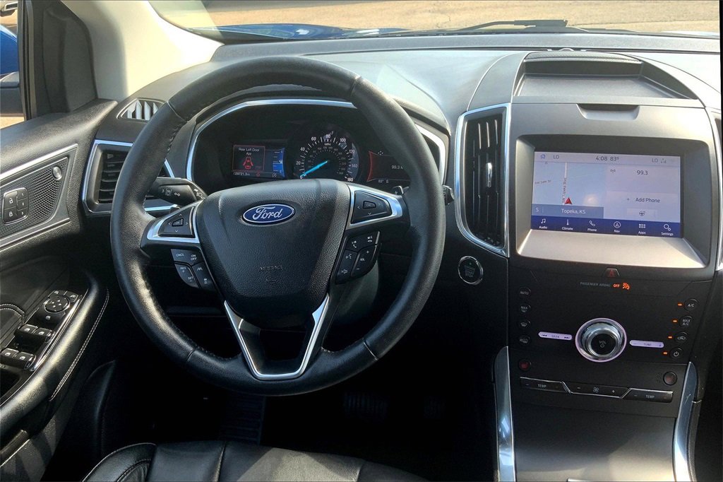Used 2020 Ford Edge Titanium image 5