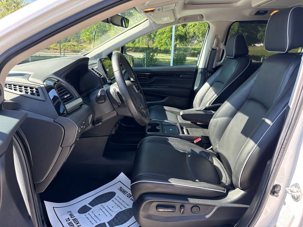 Certified 2025 Honda Odyssey Touring image 13