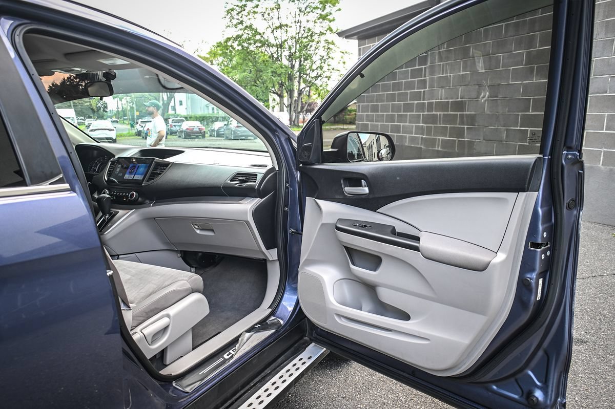 Used 2012 Honda CR-V LX image 15
