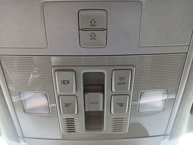 Used 2019 Volkswagen Atlas SEL Premium image 29