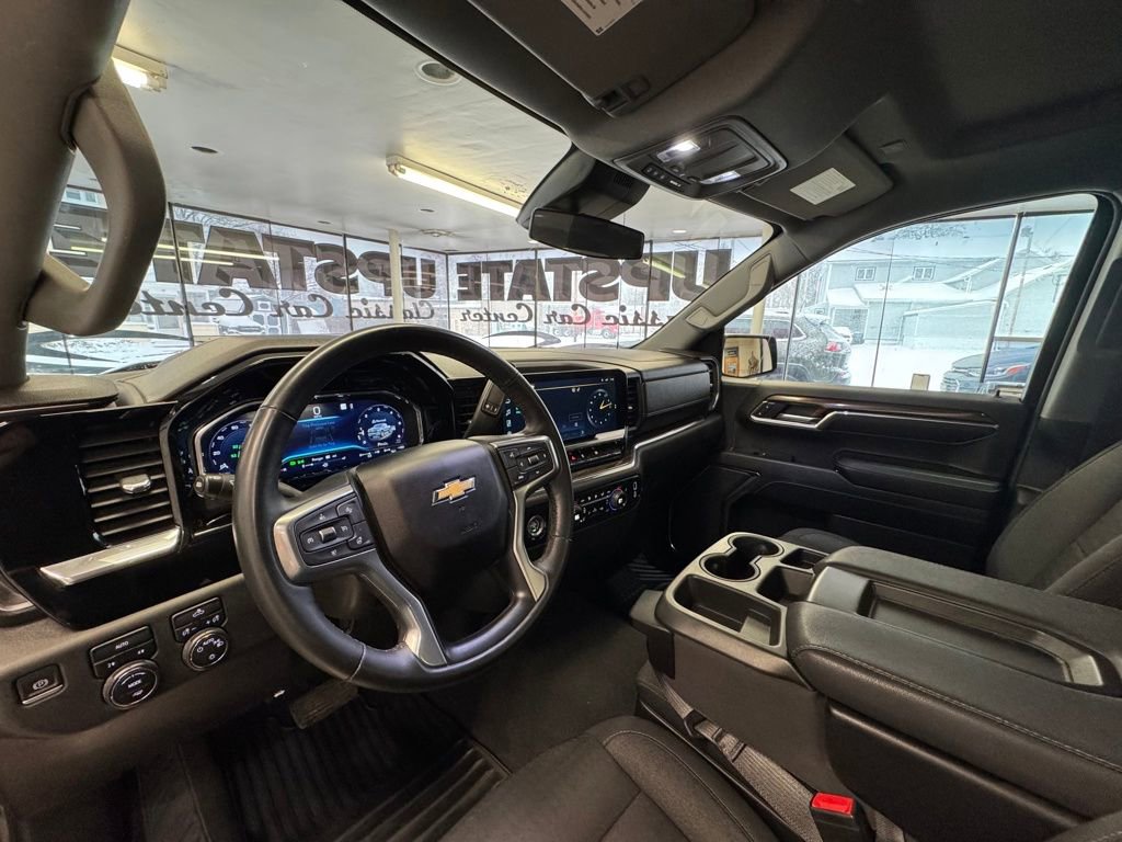 Used 2023 Chevrolet Silverado 1500 LT image 28