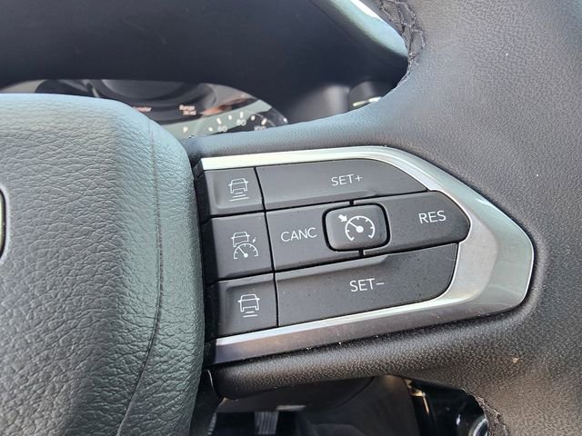 Used 2025 Jeep Compass Limited AWD/4WD image 19