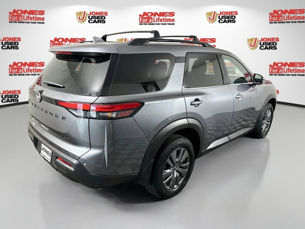 Used 2025 Nissan Pathfinder SV w/ Black Appearance Package AWD/4WD image 16