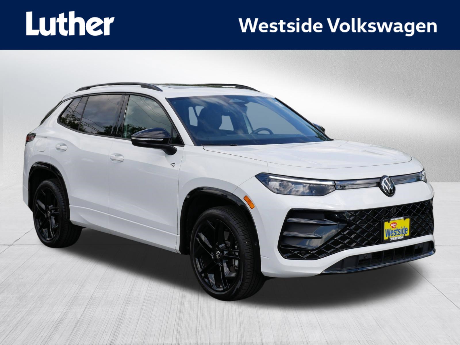 Certified 2025 Volkswagen Tiguan SE R-Line