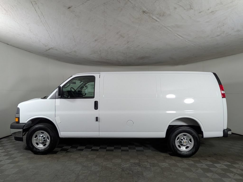 New 2026 Chevrolet Express 2500 w/ Driver Convenience Package RWD image 3