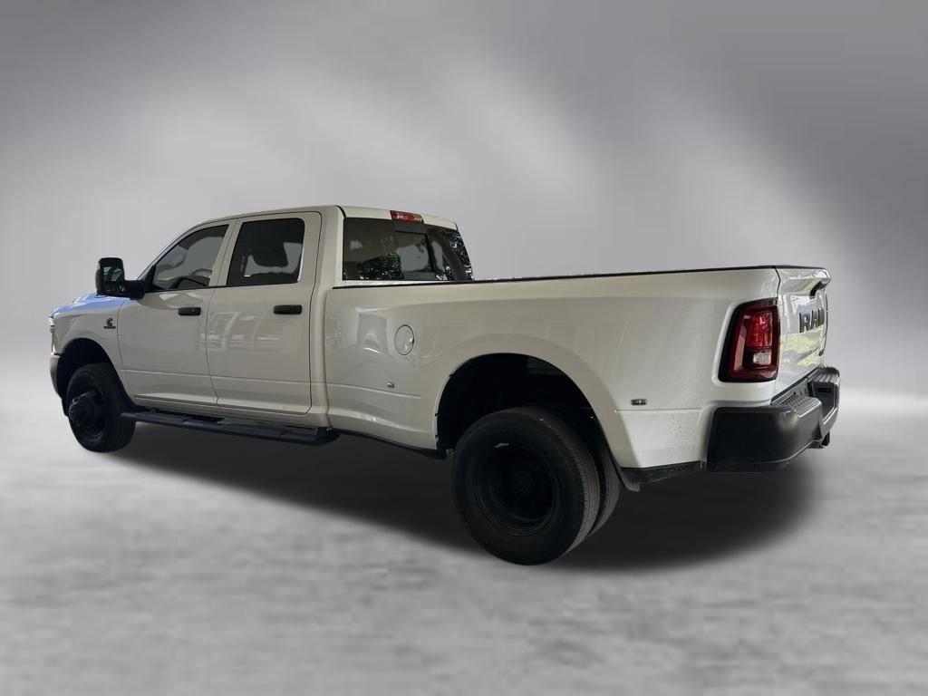 Used 2025 RAM 3500 Tradesman AWD/4WD image 4