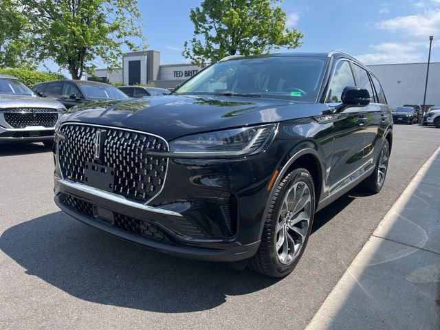 Used 2026 Lincoln Aviator Reserve AWD/4WD image 3