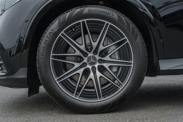 Certified 2024 Mercedes-Benz GLC 43 AMG 4MATIC w/ Driver Assistance Package image 19