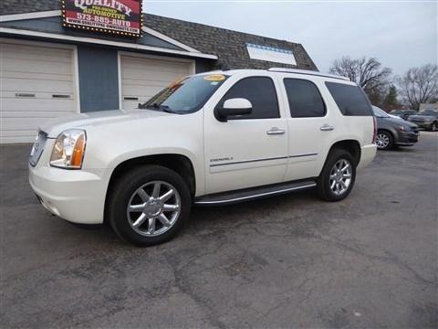 Used 2011 GMC Yukon Denali image 3