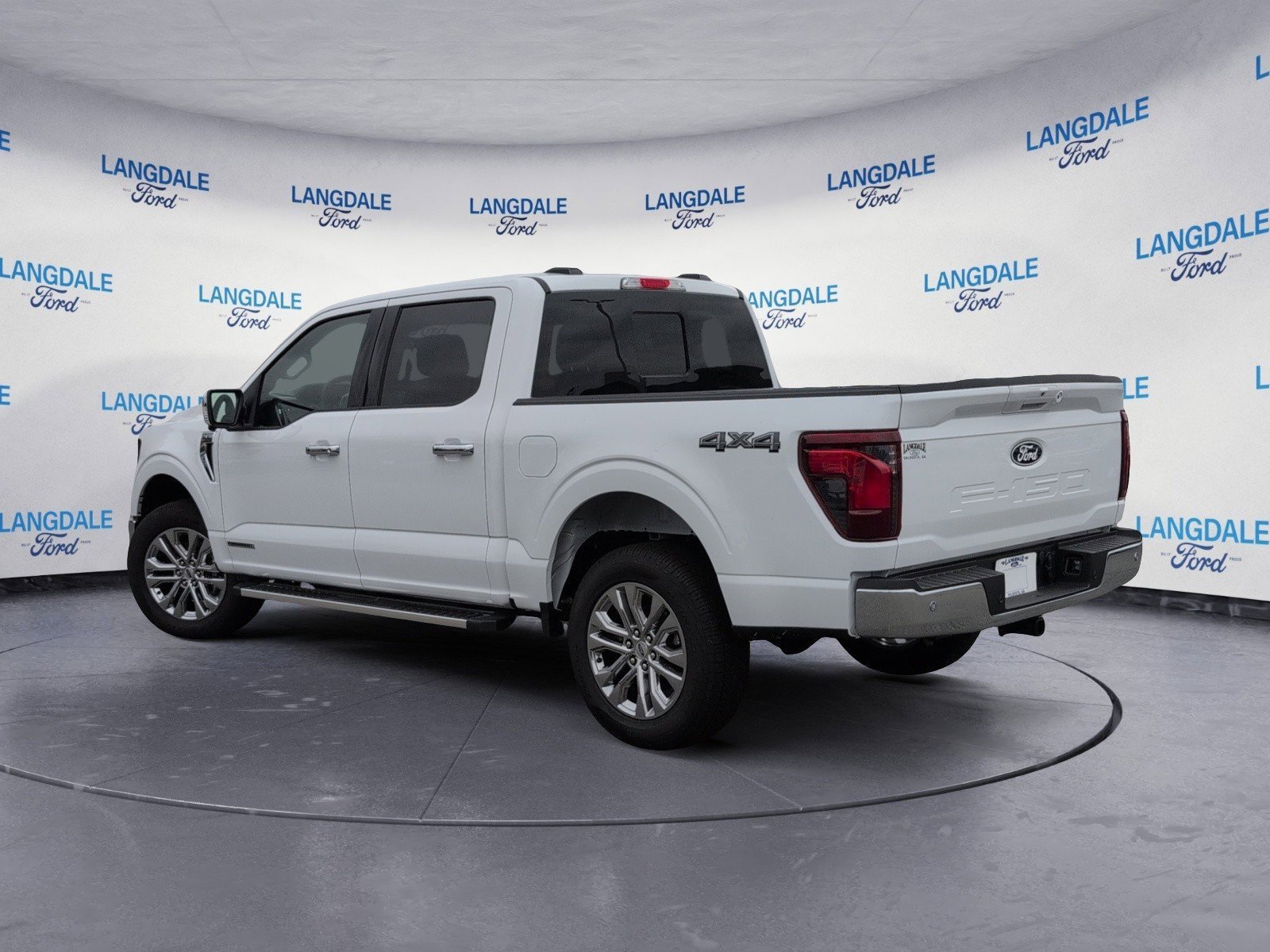 New 2025 Ford F150 XLT w/ Equipment Group 303A High image 9