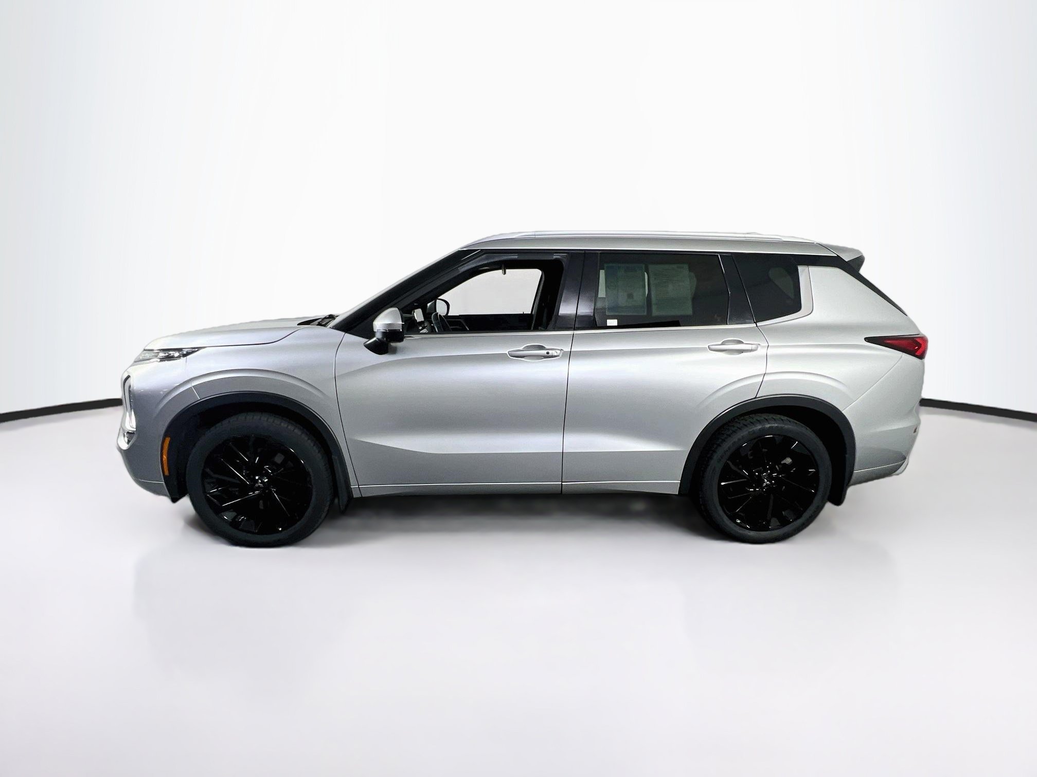 Used 2022 Mitsubishi Outlander SEL FWD image 8