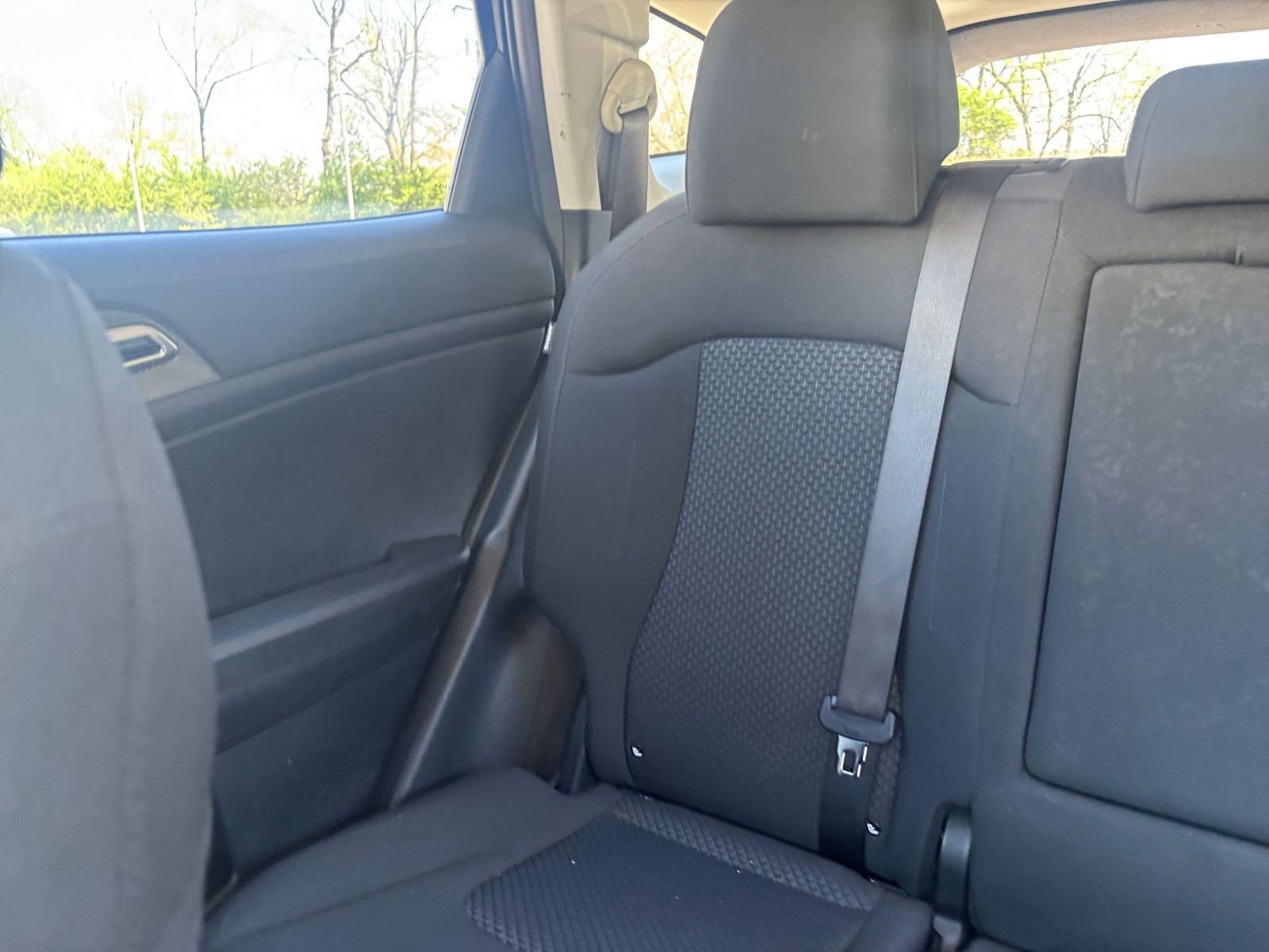 Used 2025 Kia Sportage LX image 37