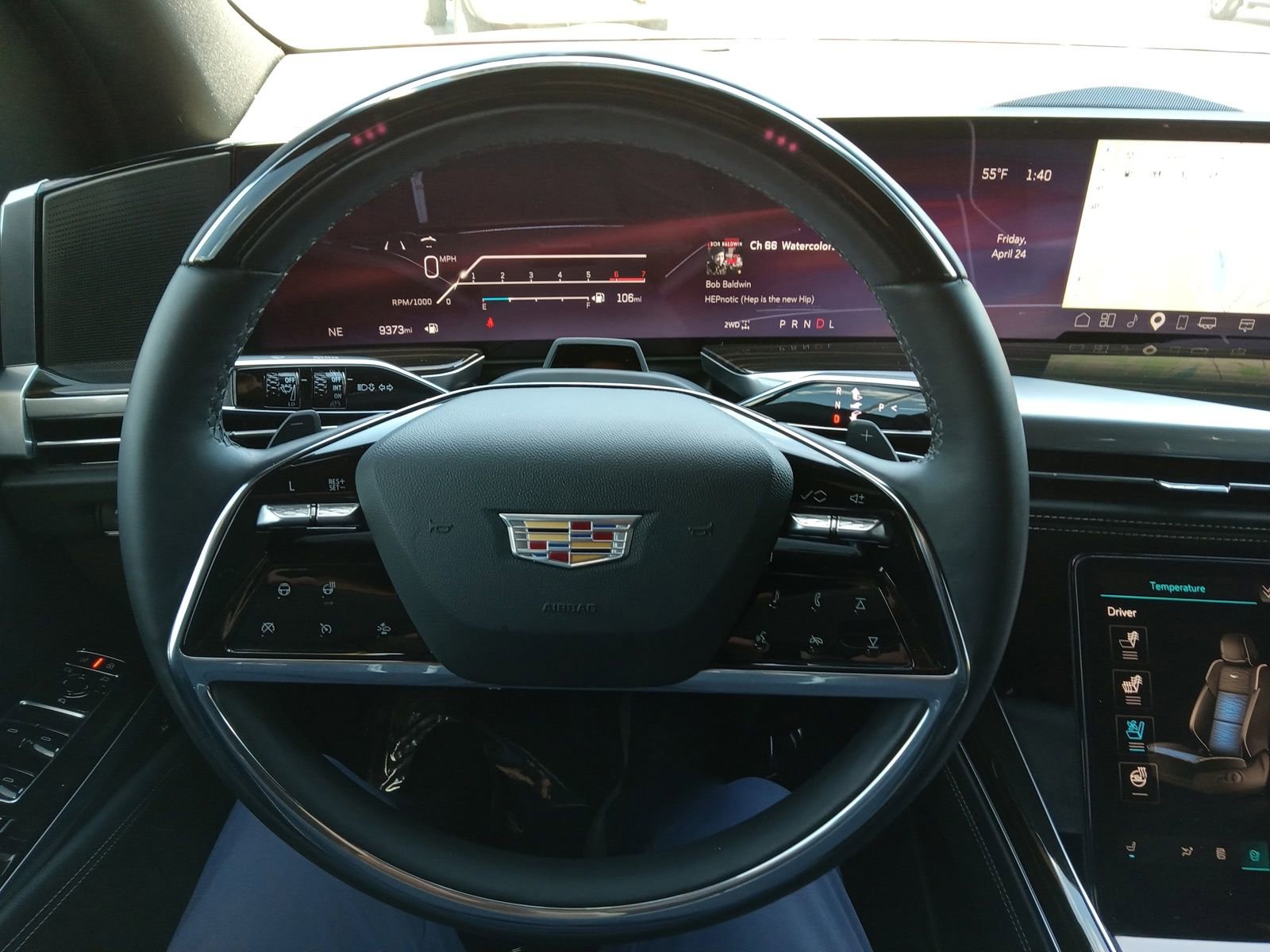 Used 2025 Cadillac Escalade Premium Luxury AWD/4WD image 13