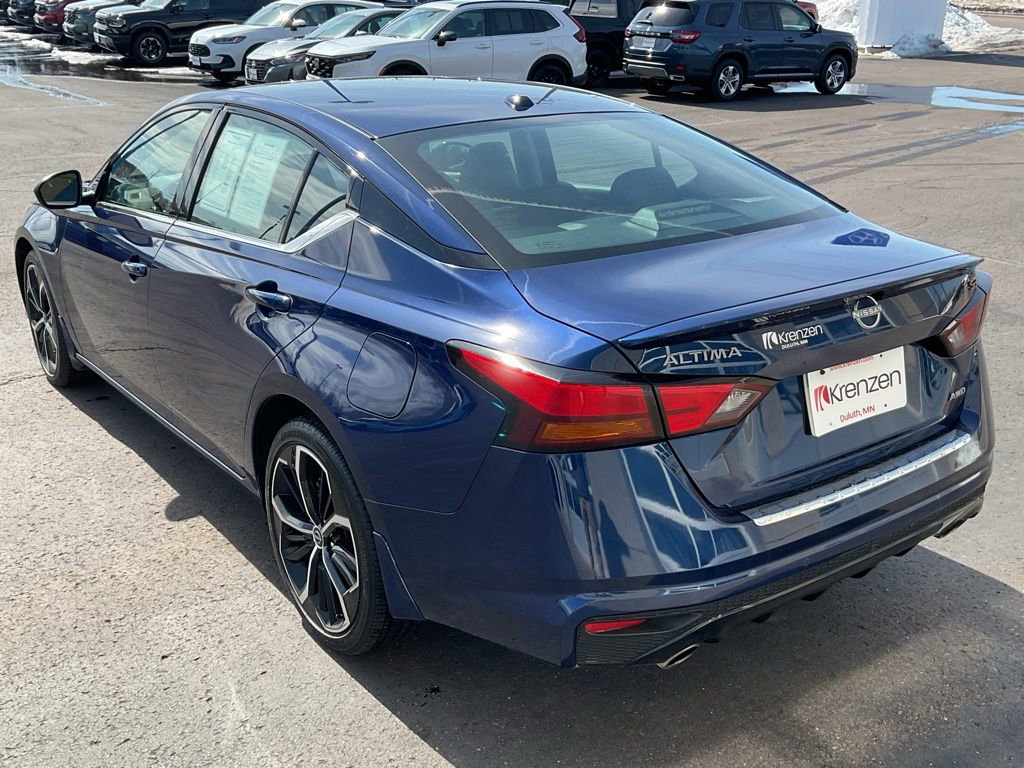 Used 2023 Nissan Altima 2.5 SR w/ SR Premium Package image 7