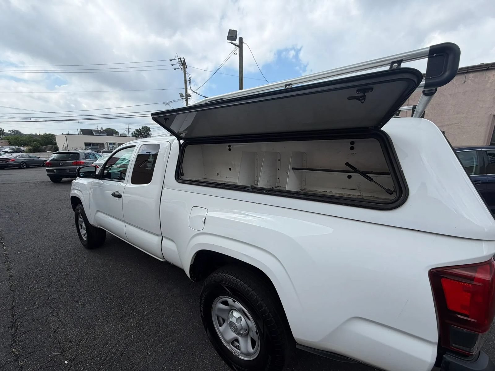 Used 2019 Toyota Tacoma SR RWD image 17