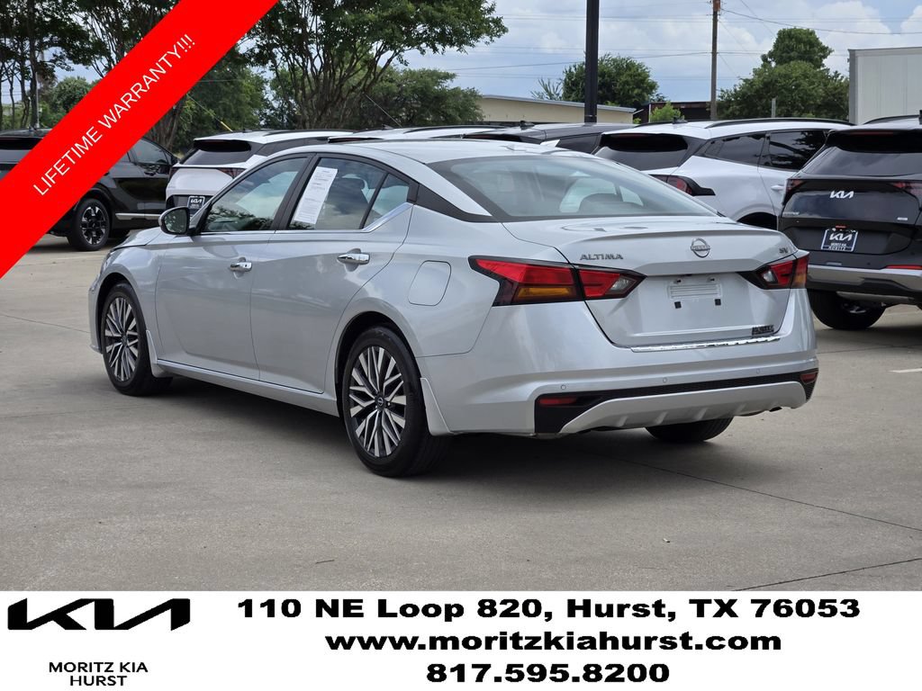 Used 2023 Nissan Altima 2.5 SV FWD image 3