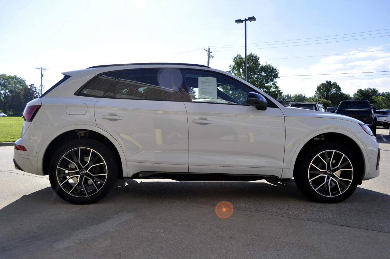 Used 2024 Audi SQ5 Prestige image 9