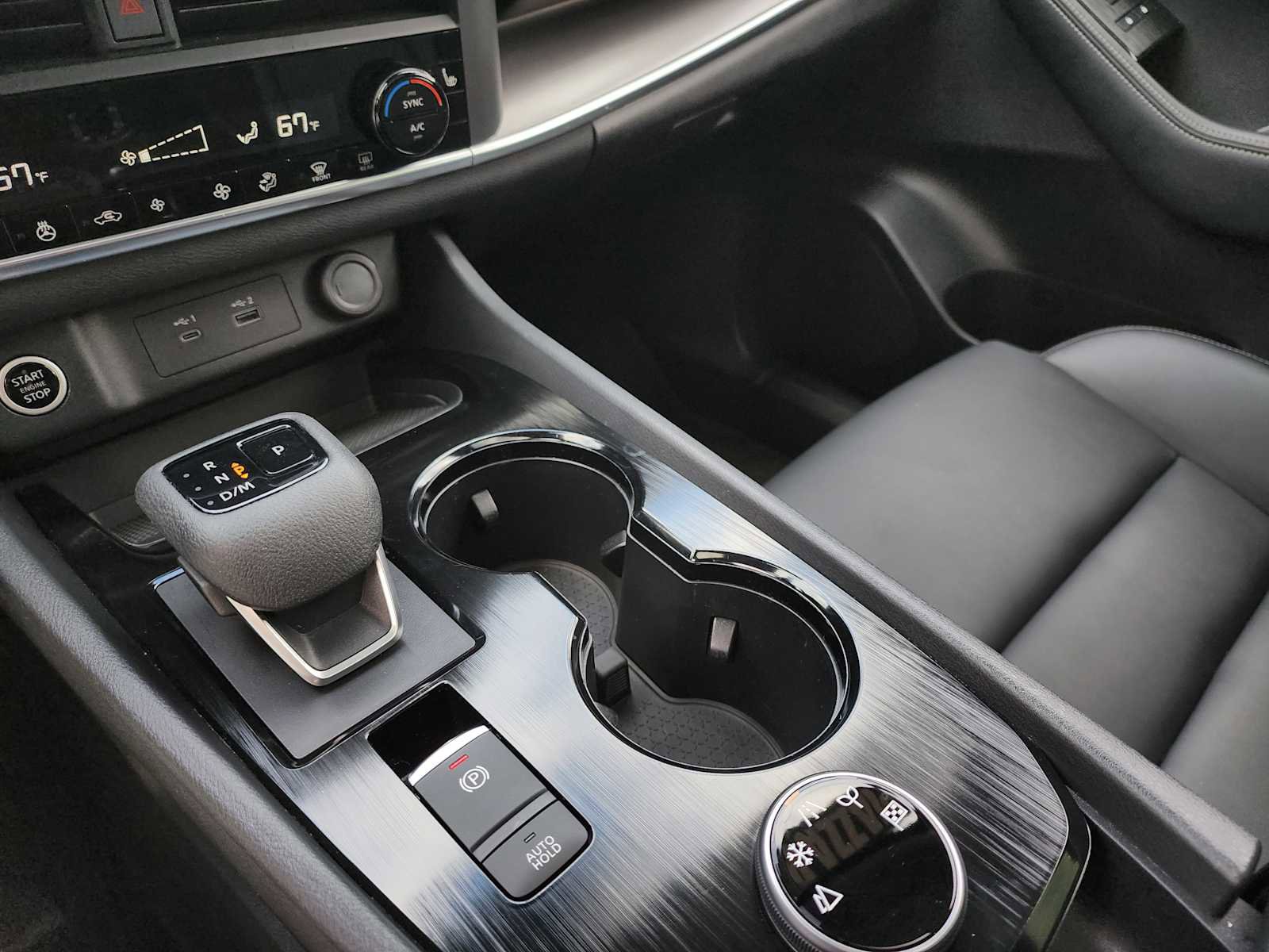 Used 2023 Nissan Rogue SV w/ SV Premium B Package image 9