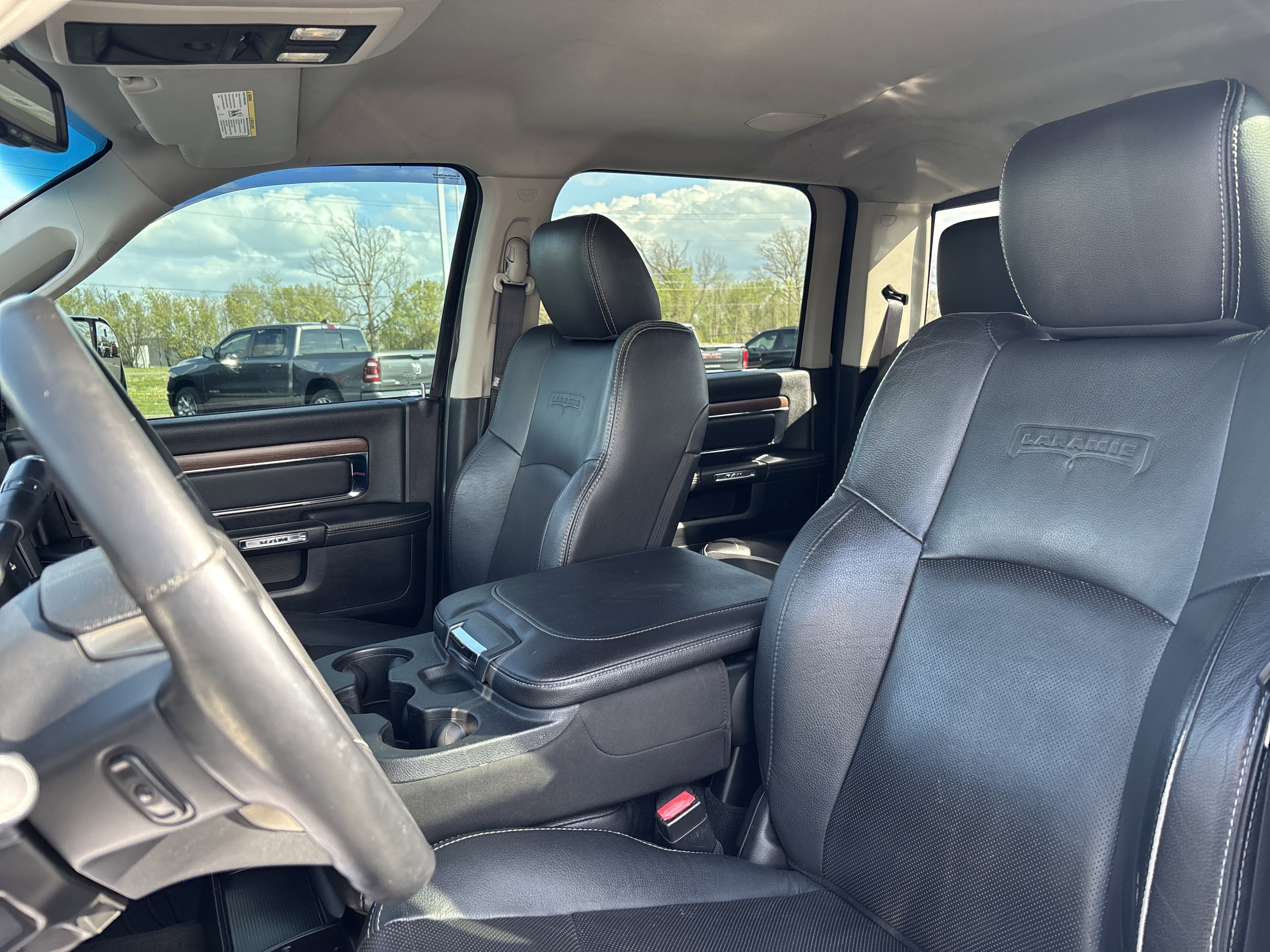 Used 2015 RAM 2500 Laramie image 22