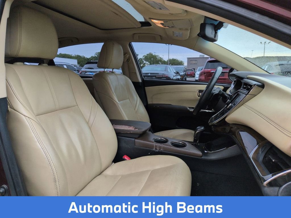 Used 2013 Toyota Avalon Limited image 32