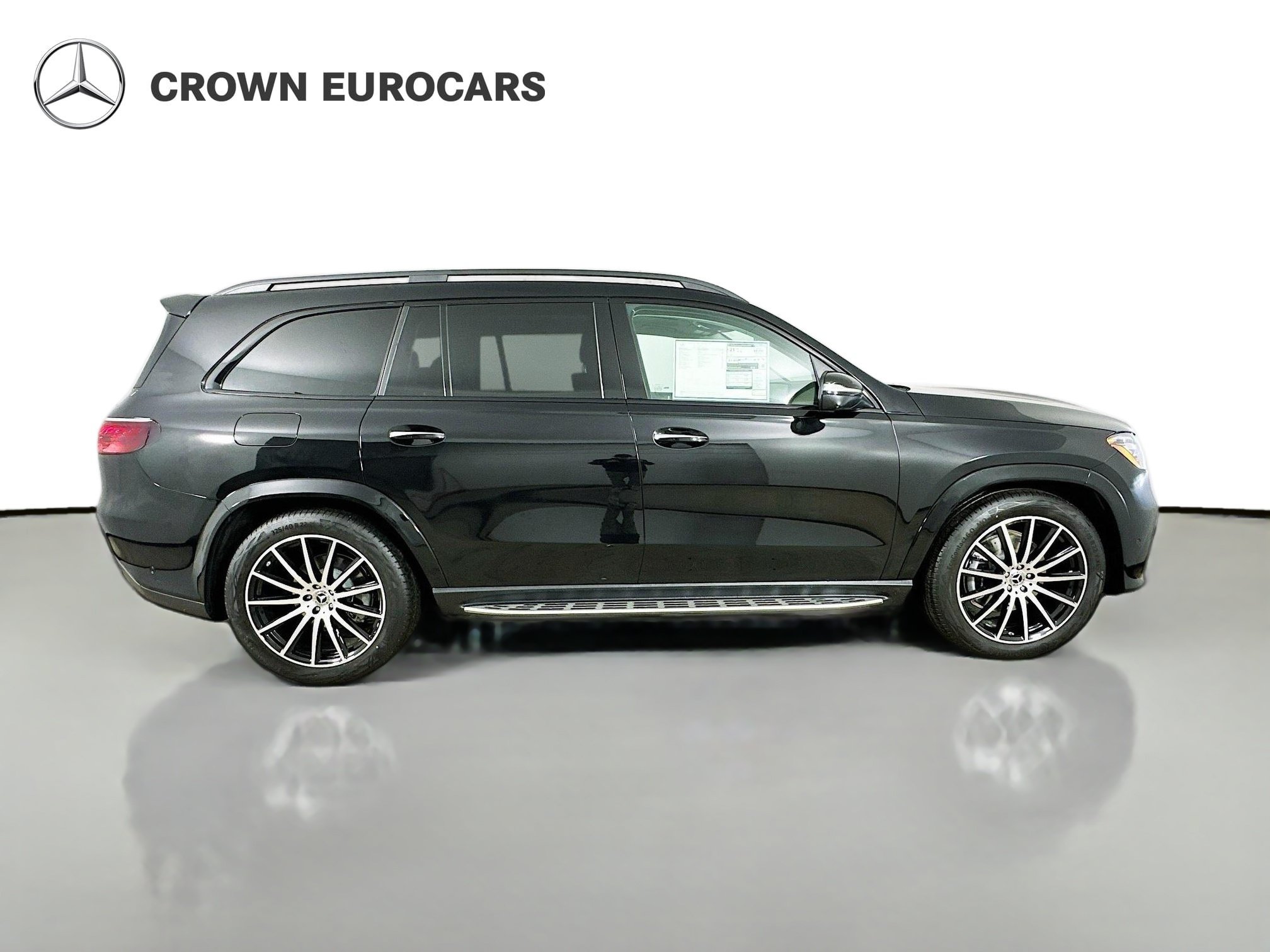 Used 2026 Mercedes-Benz GLS 450 4MATIC image 4