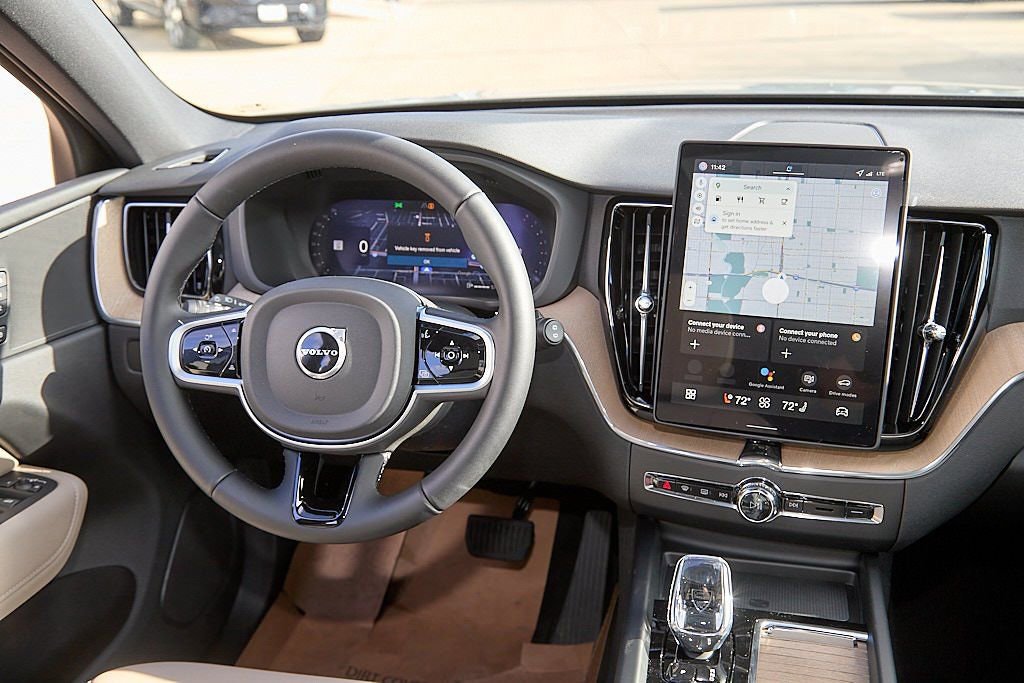 New 2026 Volvo XC60 B5 Core image 24