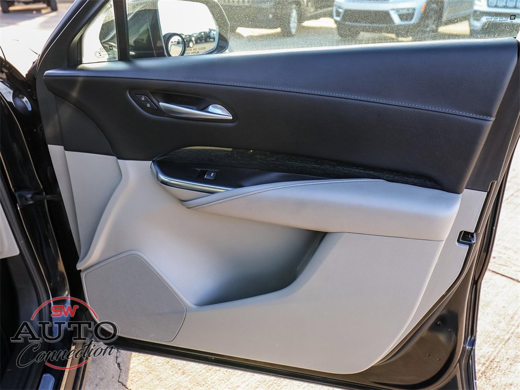 Used 2023 Cadillac XT4 Premium Luxury image 20