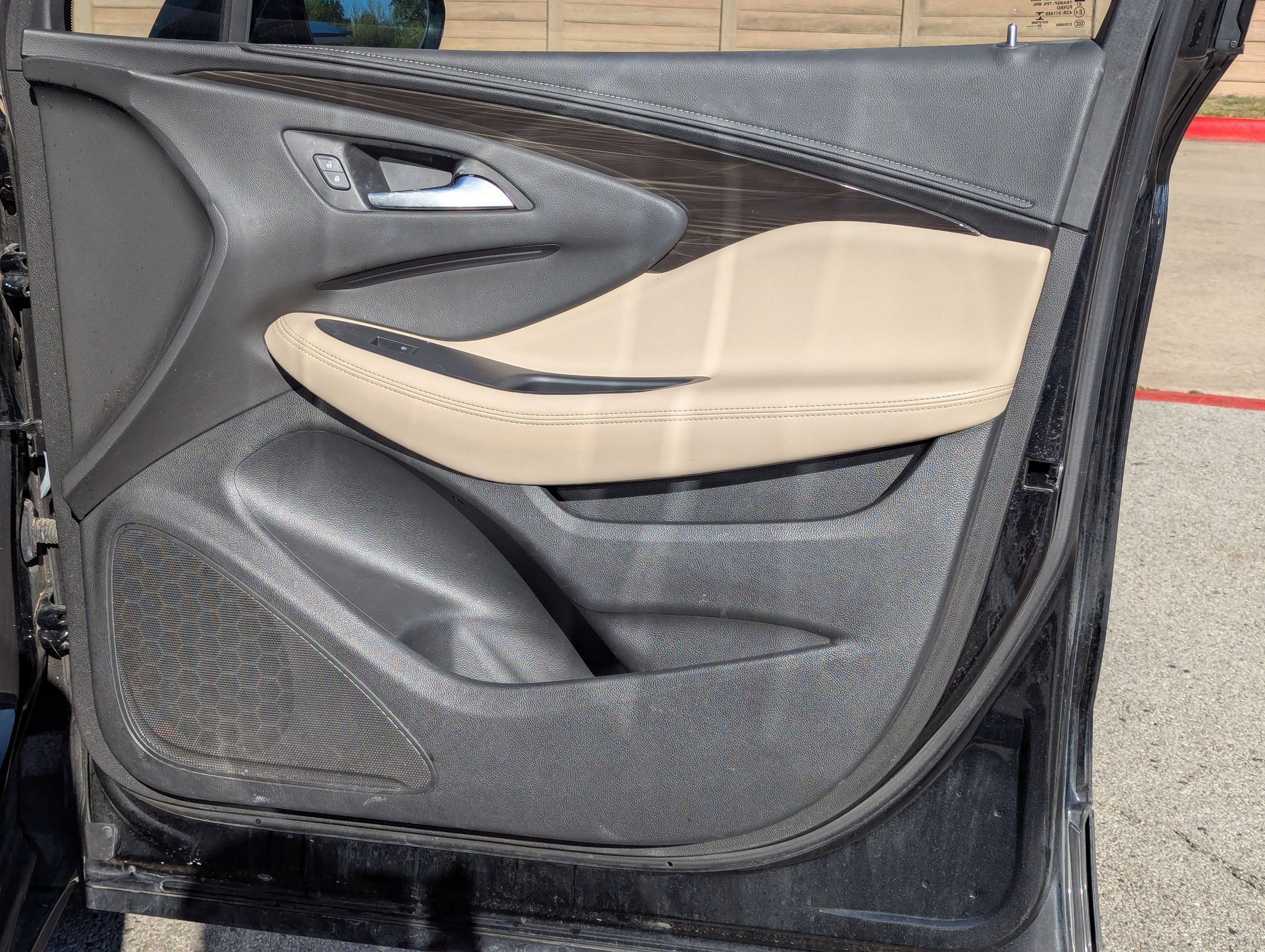 Used 2020 Buick Envision Preferred w/ LPO, Cargo Package image 23