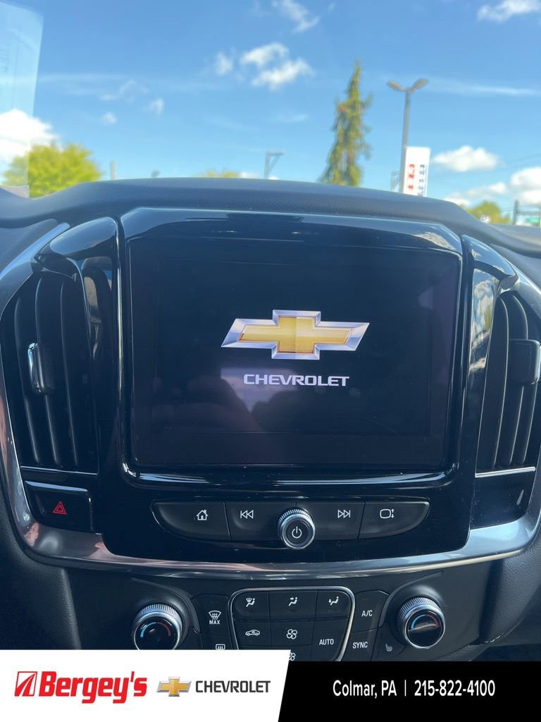 Used 2024 Chevrolet Traverse LT w/ Midnight/Sport Edition AWD/4WD image 29