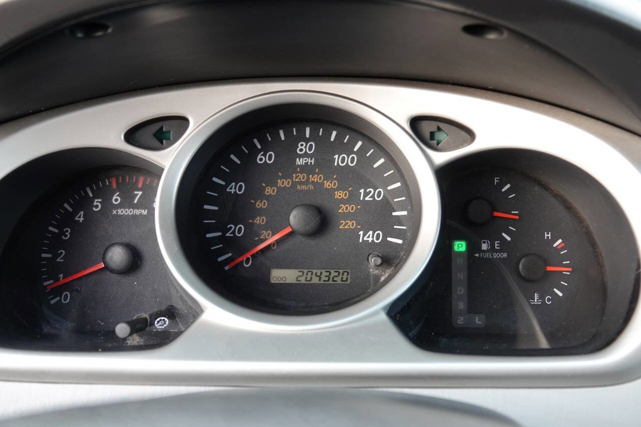Used 2005 Toyota Highlander Limited AWD/4WD image 81
