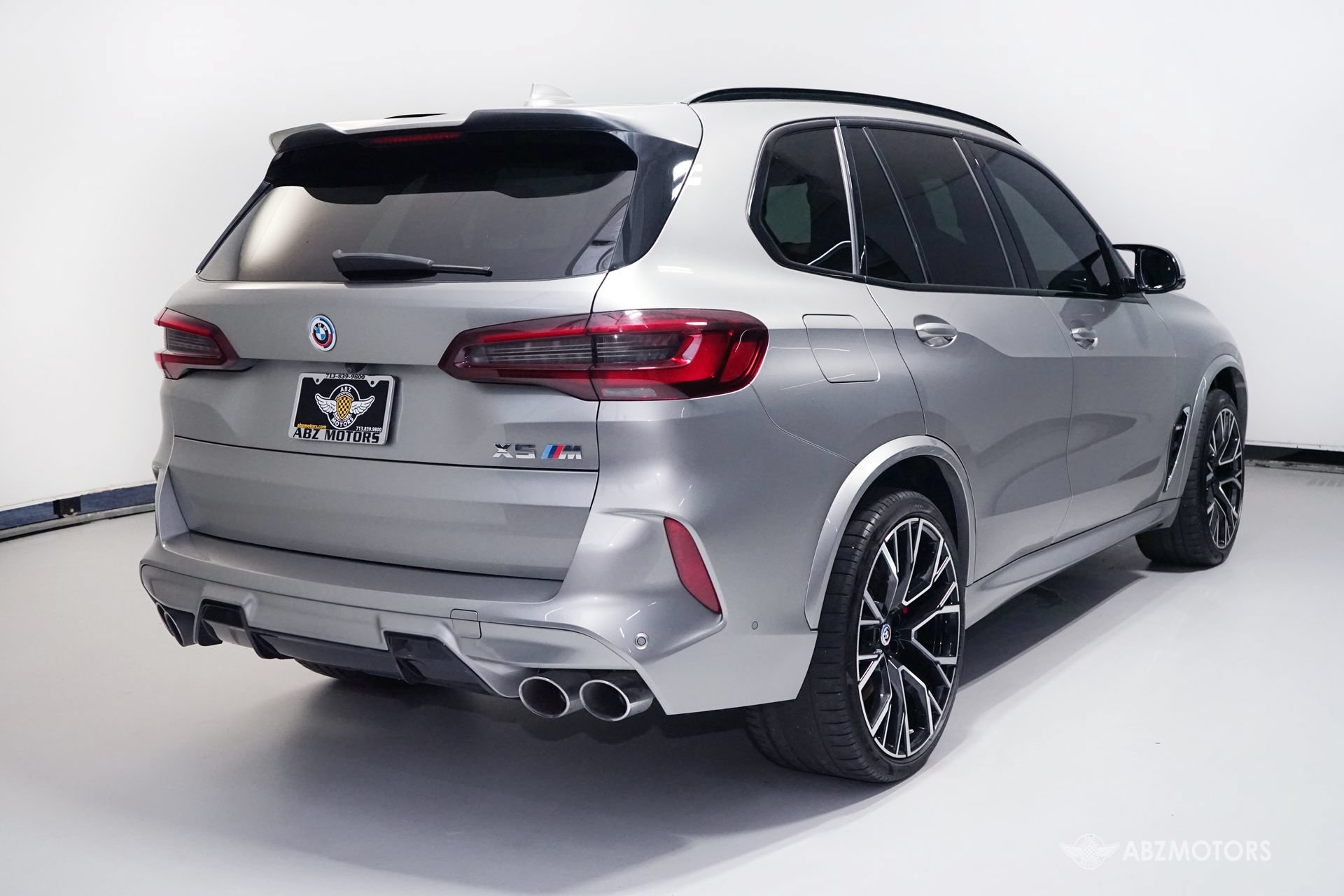 Used 2022 BMW X5 M w/ Executive Package AWD/4WD image 5